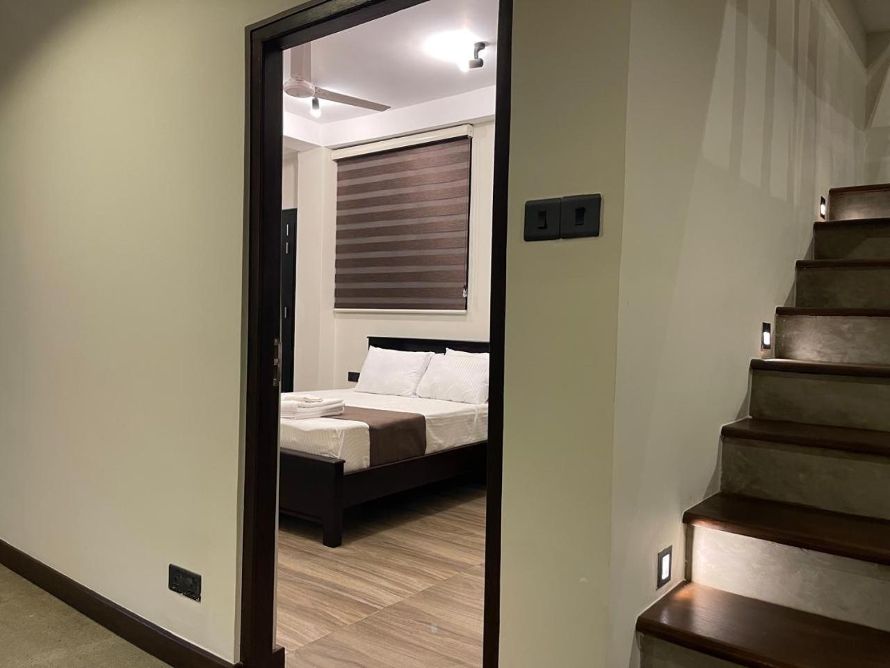 Lush Breeze Hotel Kandy Bagian luar foto